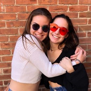 Meet your Posher, Ana